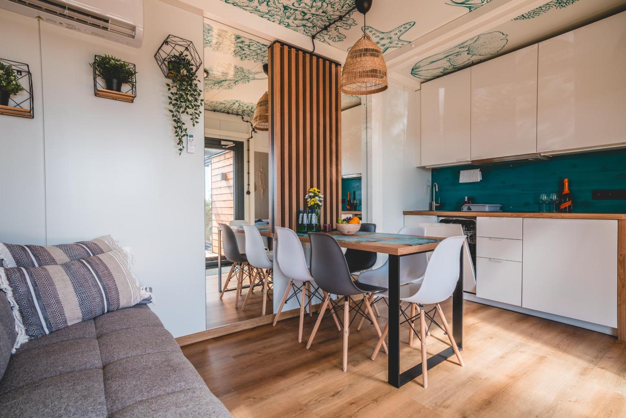 Rresort Holiday Homes เรวัล ภายนอก รูปภาพ